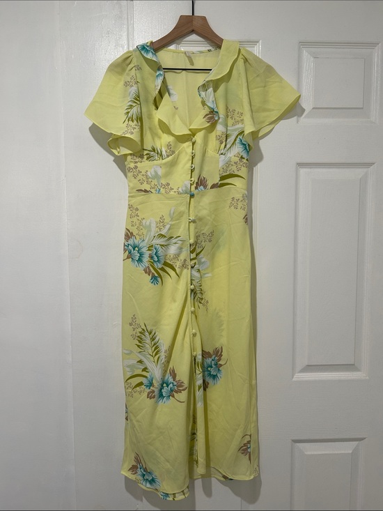 Urban Outfitters Dresses & Skirts - Urban Outfitters Pale Yellow Floral Button-Front Midi Dress